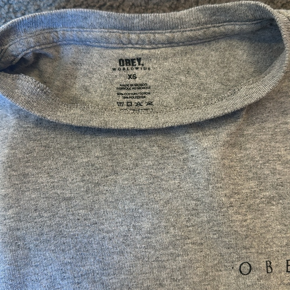 OBEY worldwide, xs, grey, 90% cotton 10% polyester, t-shirt/baby-t, barley used. - Picture 3 of 3